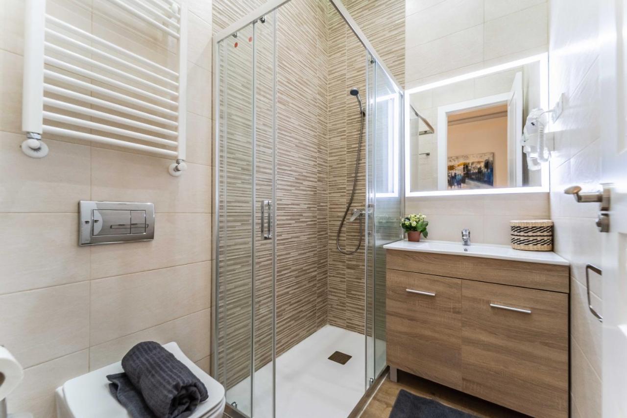 Exclusive Luxury Apartment In Central Madrid Exteriör bild